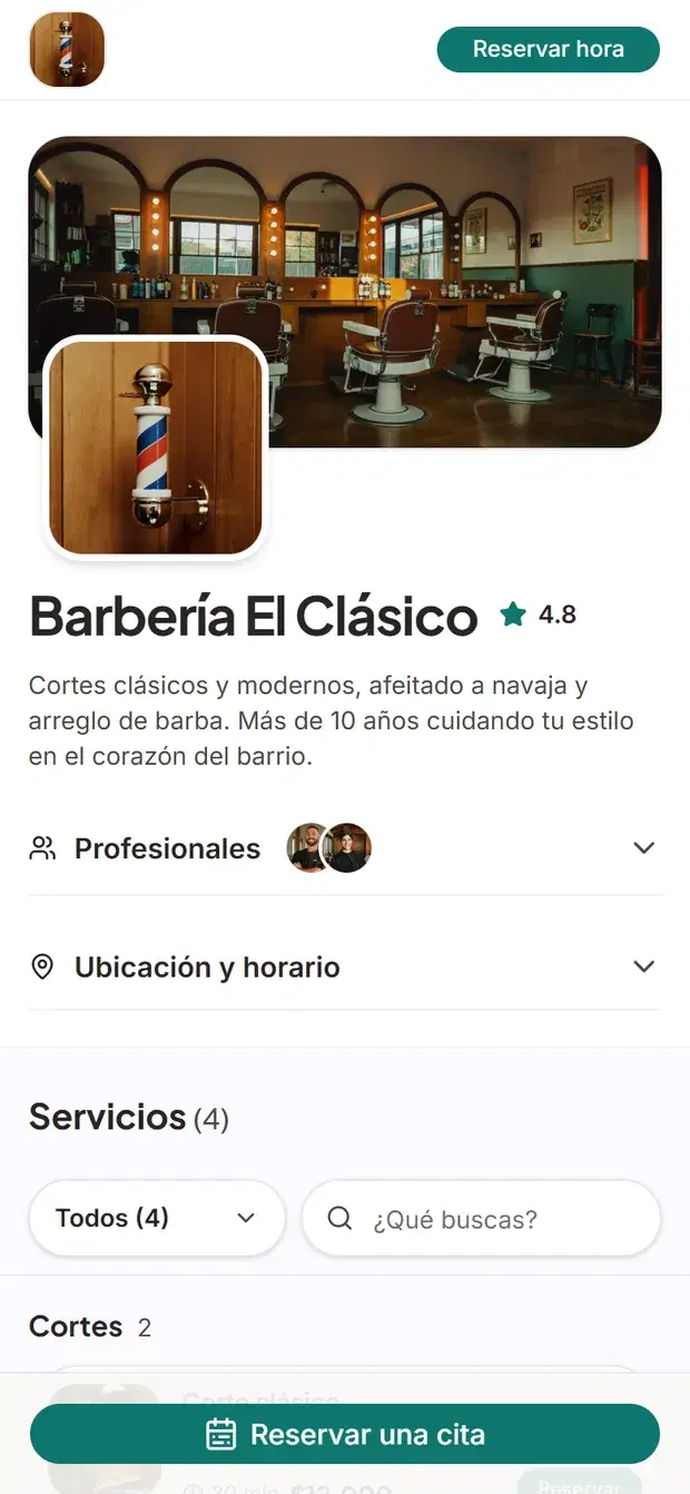 Página pública de reservas de un negocio, vista en el celular